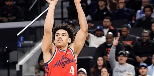 kaiyun-快船112-104湖人 球员评价：3人优秀，5人良好，巴图姆低迷